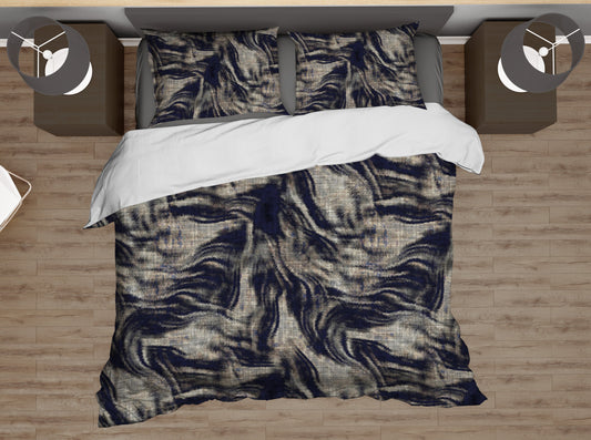 Hesychios Comforter Set