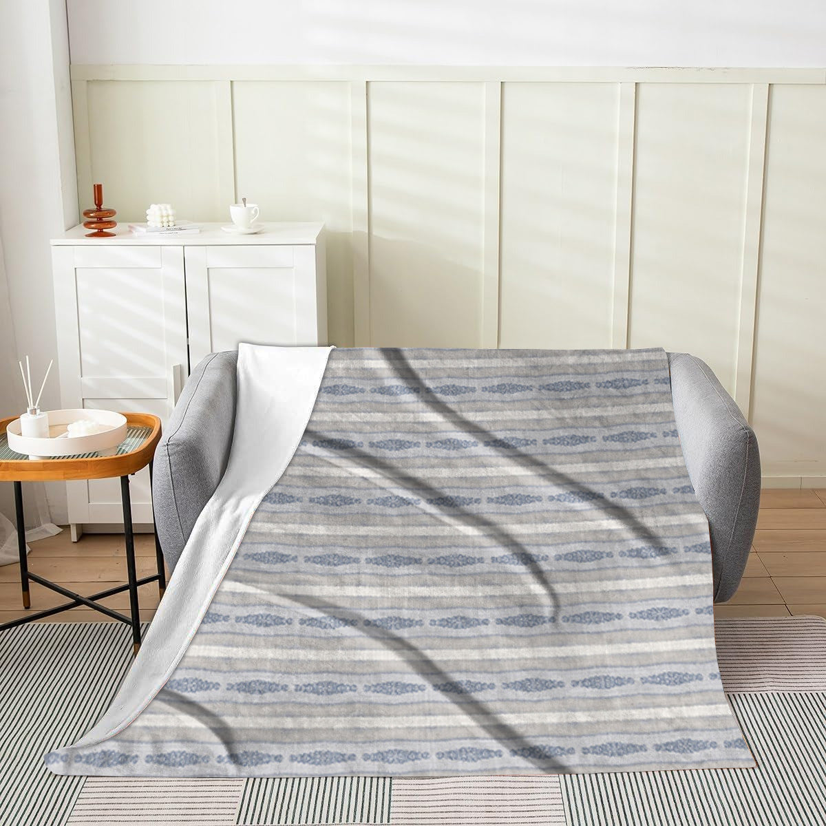 Priscille Throw Velveteen Blanket