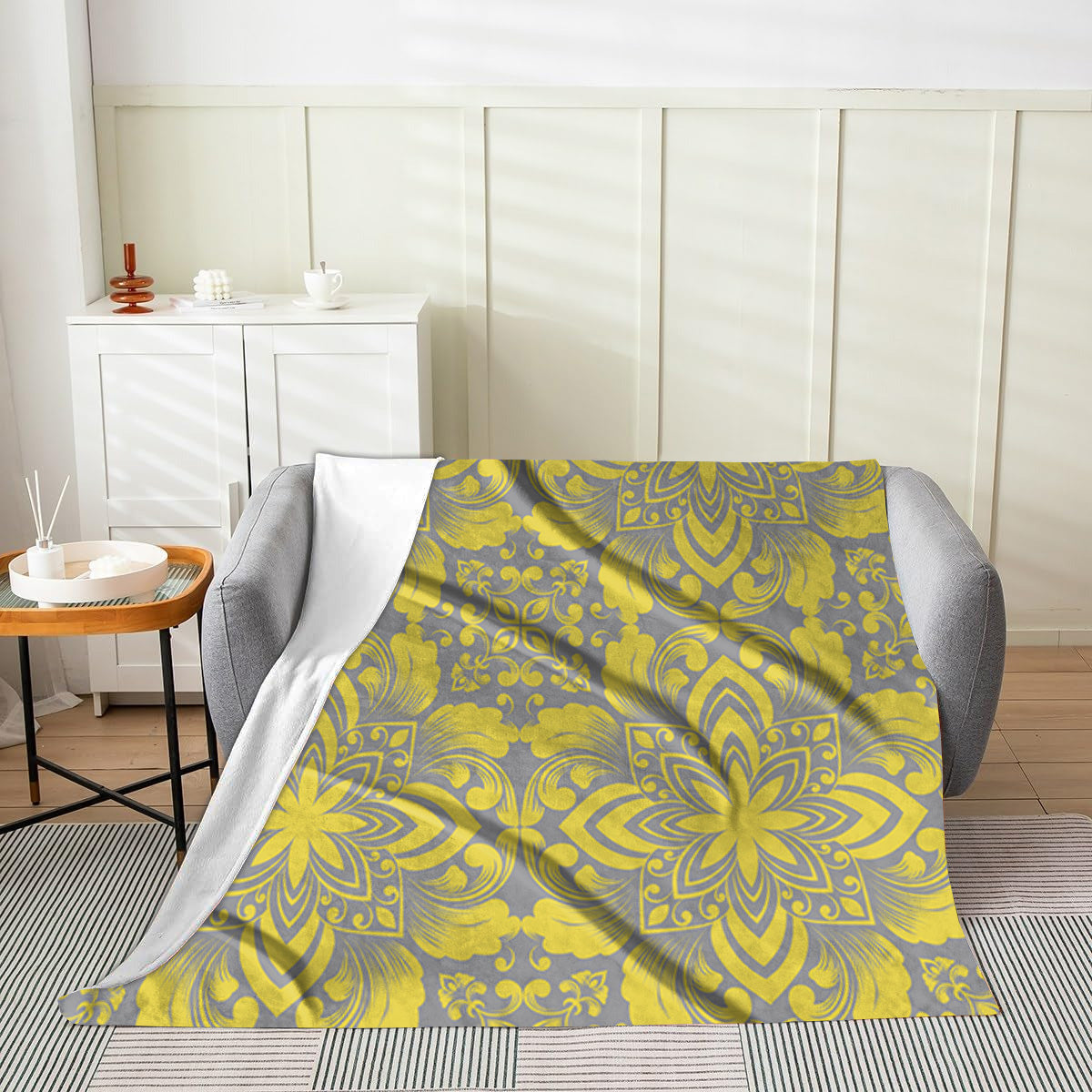 Sagrario Throw Velveteen Blanket