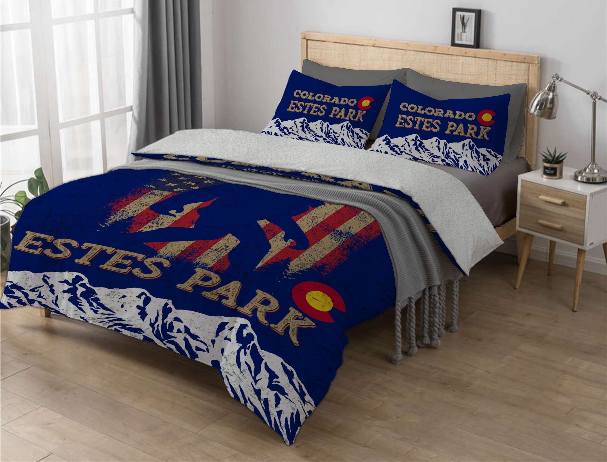 Estes Park Design_1 Sherpa Comforter Set