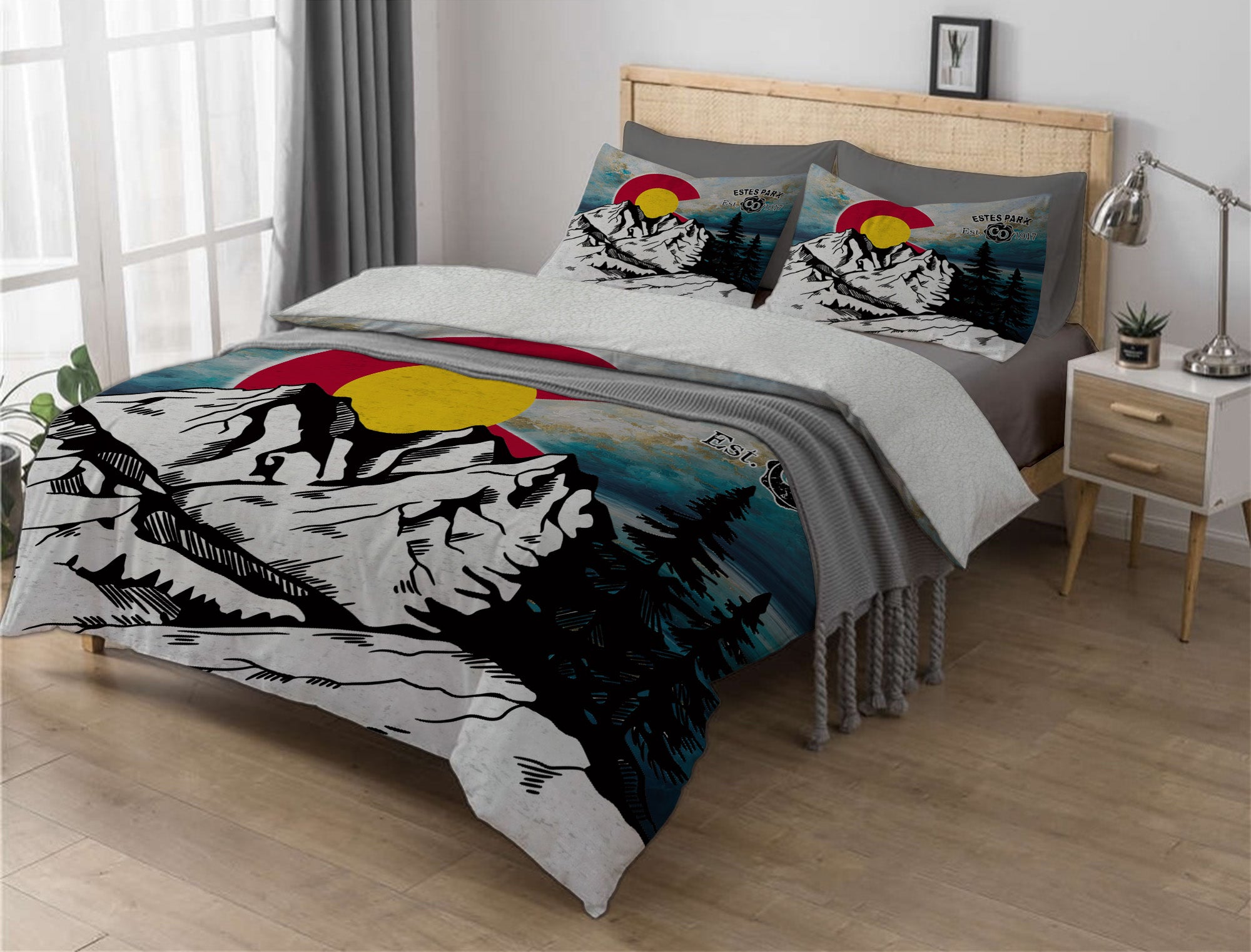 Estes Park Design_2 Sherpa Comforter Set